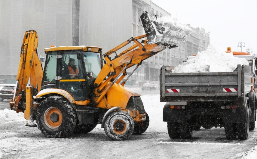 敷地内管理会社にて除雪